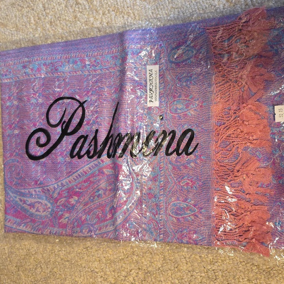2 for 1!! Wrap/scarf & Pashmina - NWOT - Picture 10 of 12